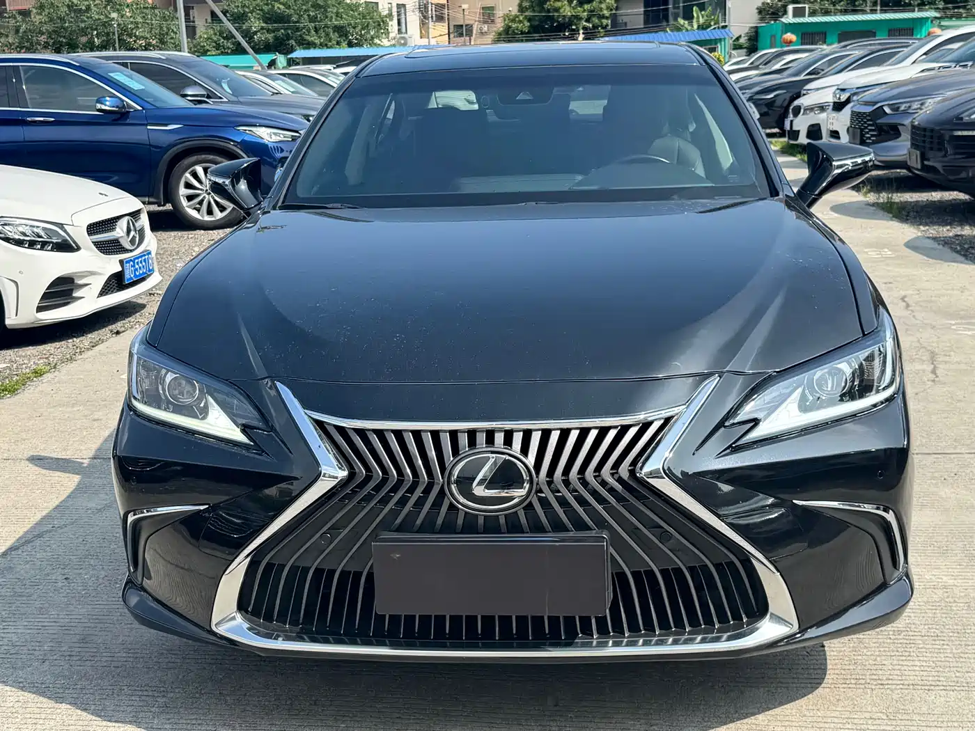 Lexus ES 2021 200 Luxury Edition фото 3