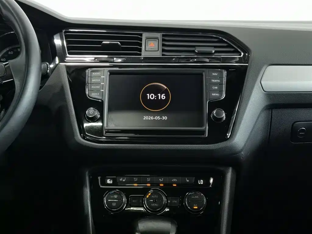 Volkswagen Tiguan L 2018 330TSI Automatic 2WD Luxury Edition фото 12