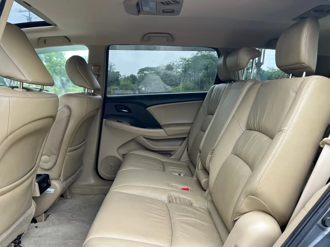 Photo 11 - Honda Odyssey