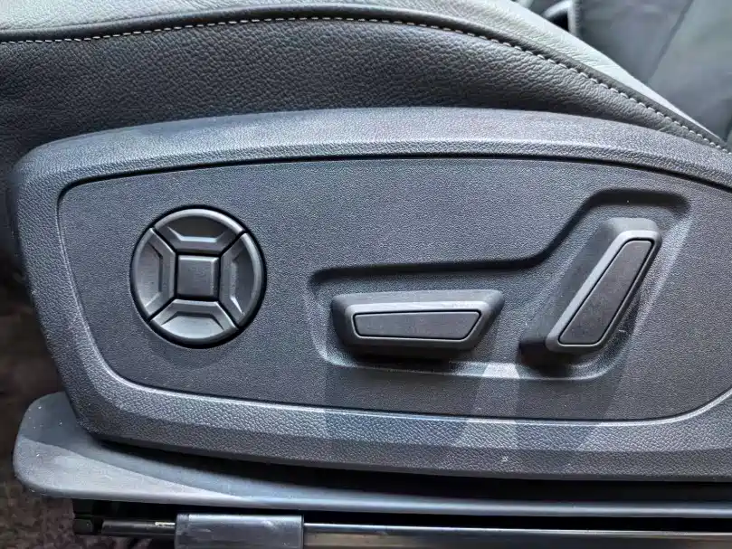 Audi Q3 2023 35 TFSI Fashion Dynamic Model (1.5T) фото 14
