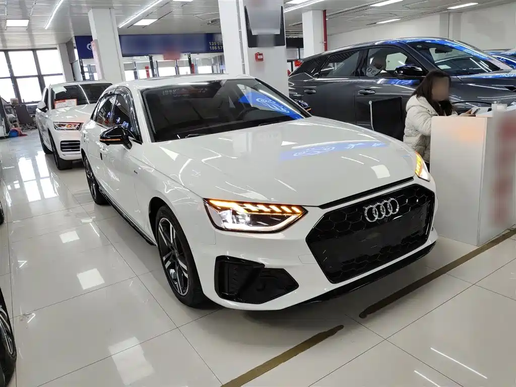 Audi A4L 2022 40 TFSI Luxury Dynamic фото 4