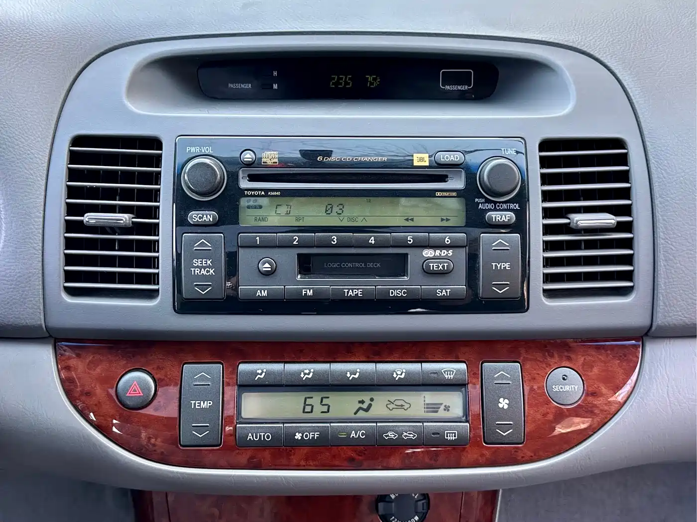 Toyota фото 6