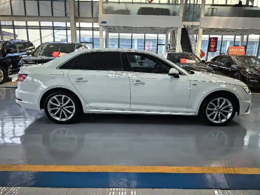 Audi A4L 2019 40 TFSI Fashion (China VI) фото 2