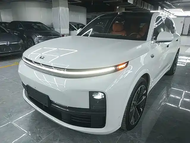 Li Auto L7 2025