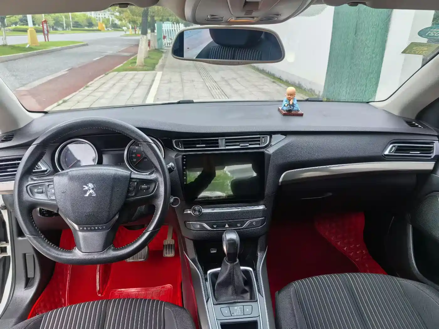 Peugeot 408 2014 1.8L Automatic Luxury Edition фото 7