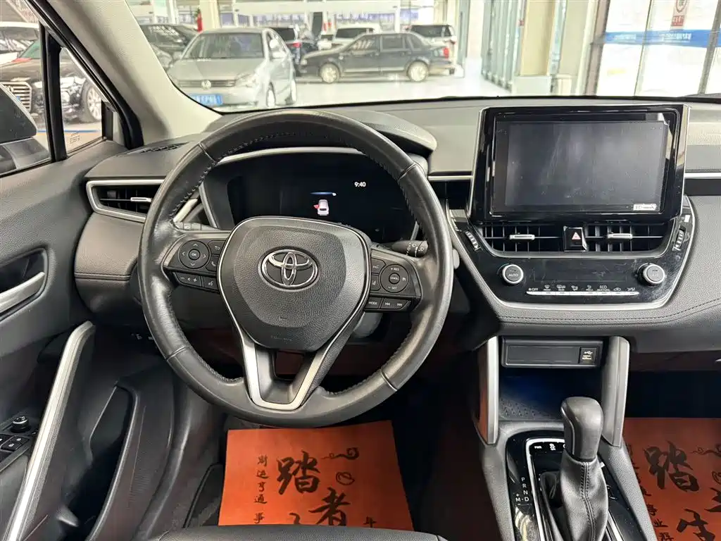 Toyota Corolla Cross 2022 2.0L Flagship Edition фото 8