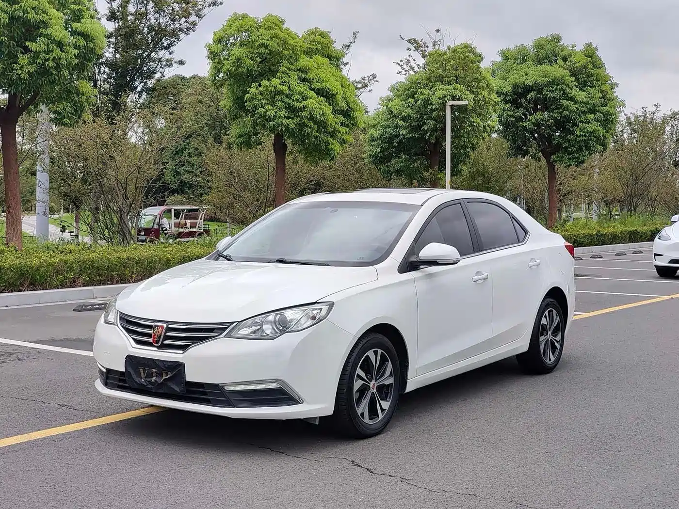 Roewe 360 2017 2017 1.5L Auto Luxury Edition