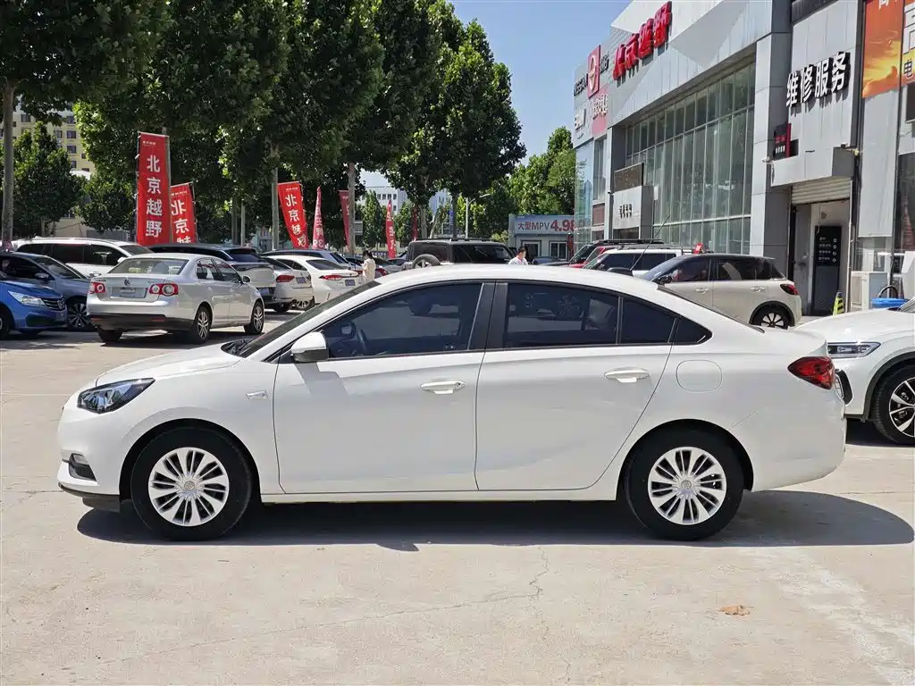 Buick Excelle 2020 15N CVT Elite фото 3