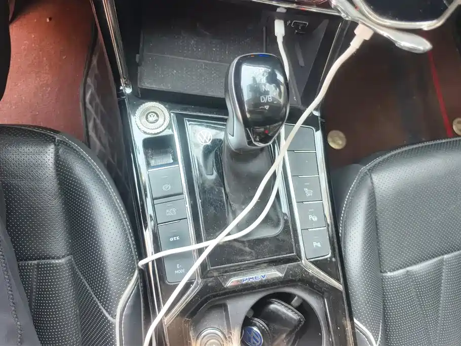 VOLKSWAGEN PASSAT NEW ENERGY