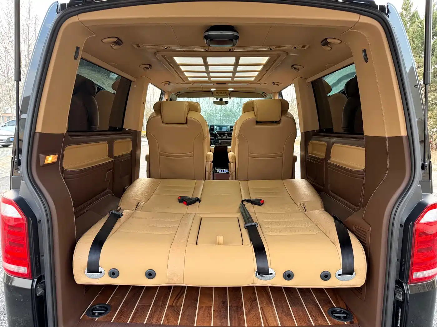 Volkswagen Caravelle 2018 2.0TSI 4WD Luxury Edition 7-Seater фото 15