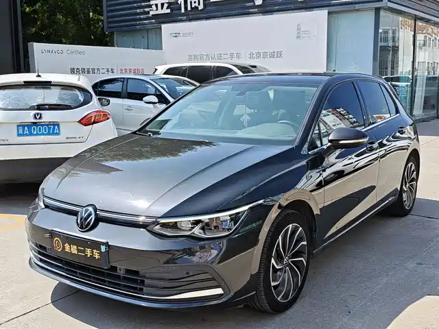 volkswagen golf
