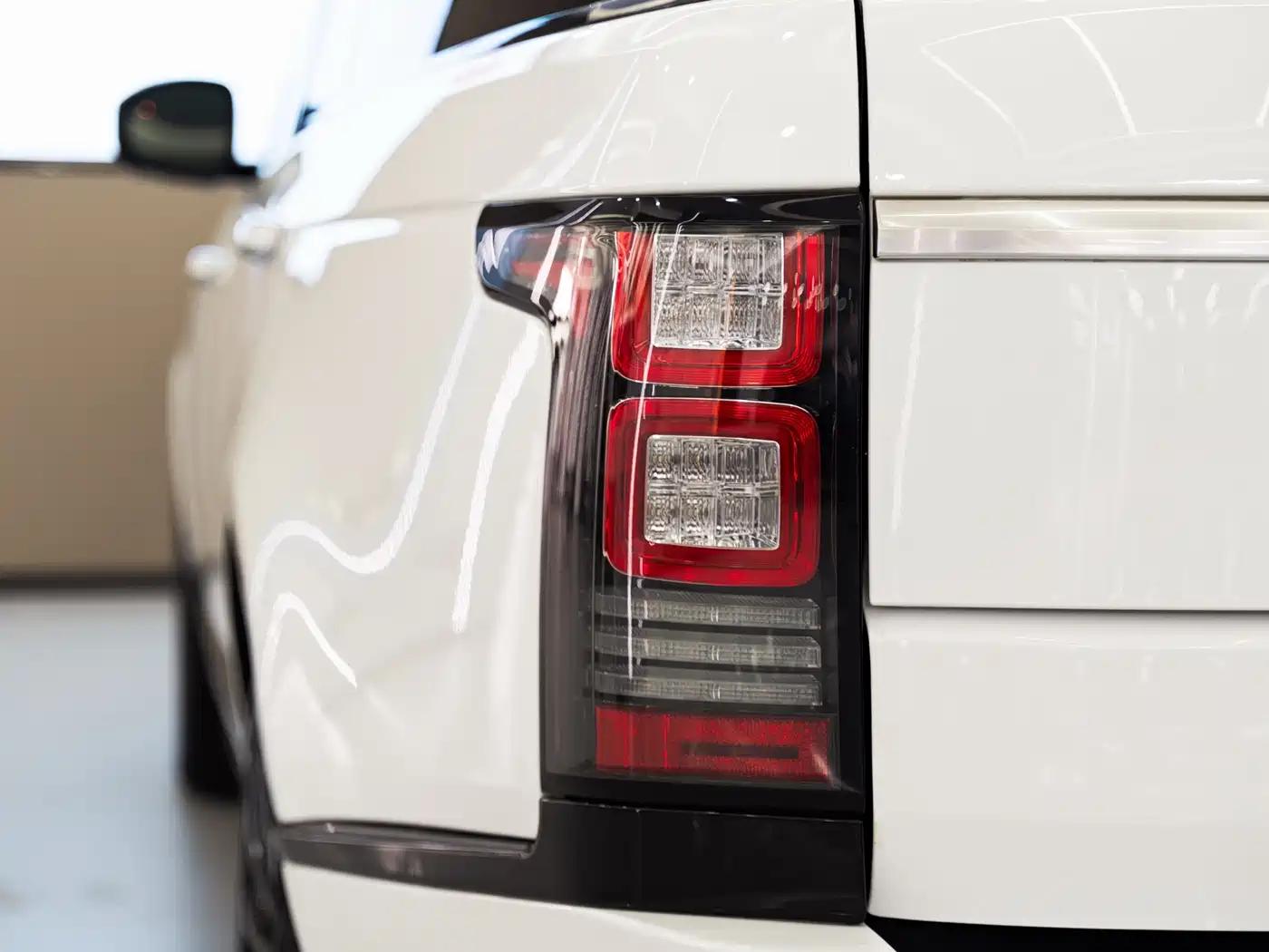Land Rover Range Rover 2017 3.0 SC V6 Golden Age Edition фото 7