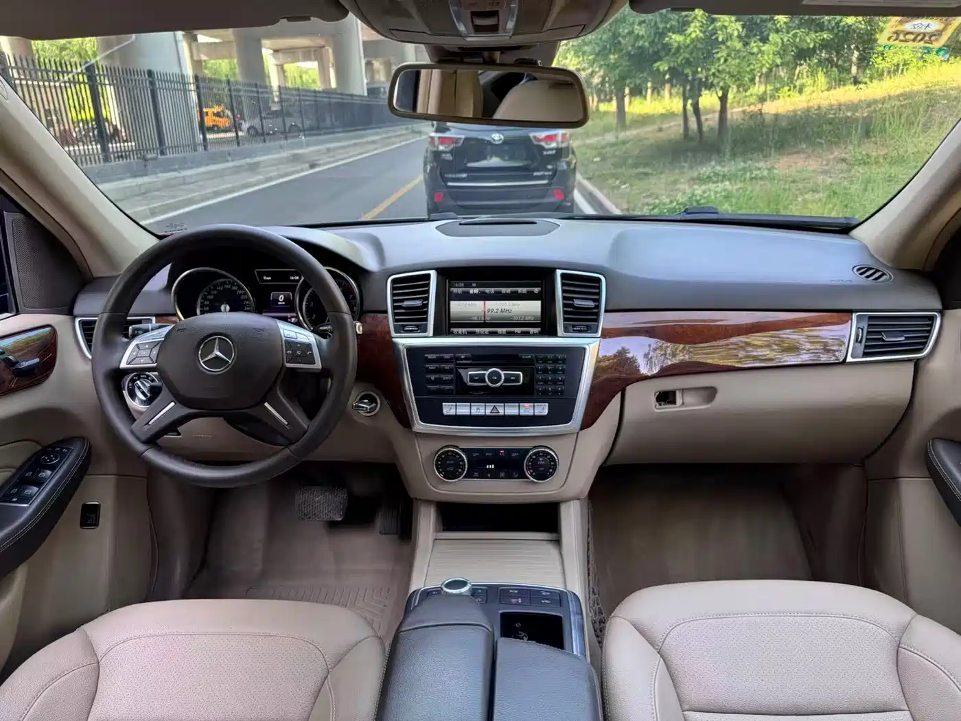 Mercedes-Benz M-Class 2012 Model ML 350 Dynamic фото 7