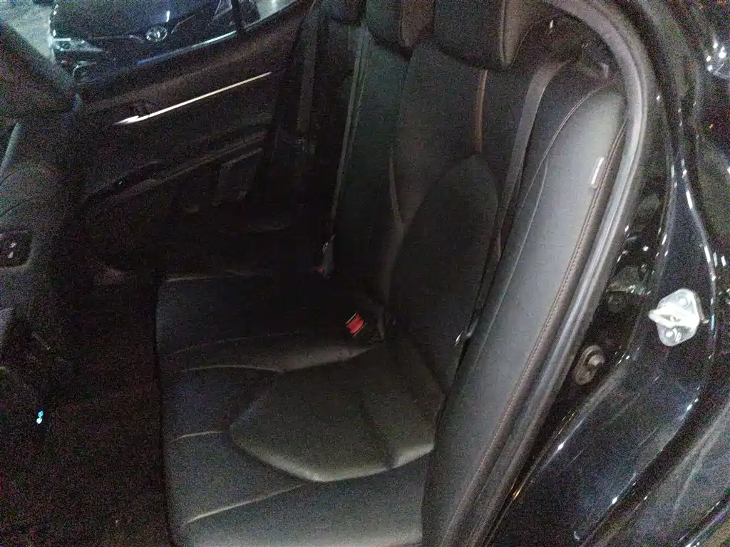 Toyota Camry 2023 2.0GVP Leading Edition фото 17