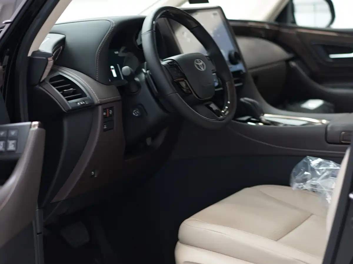 Toyota Alphard 2024 Hybrid 2.5L Prestige Edition фото 6