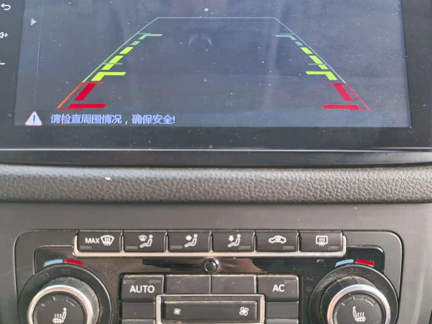 Volkswagen Tiguan 2012 1.8TSI Automatic 4WD Elite Edition фото 15