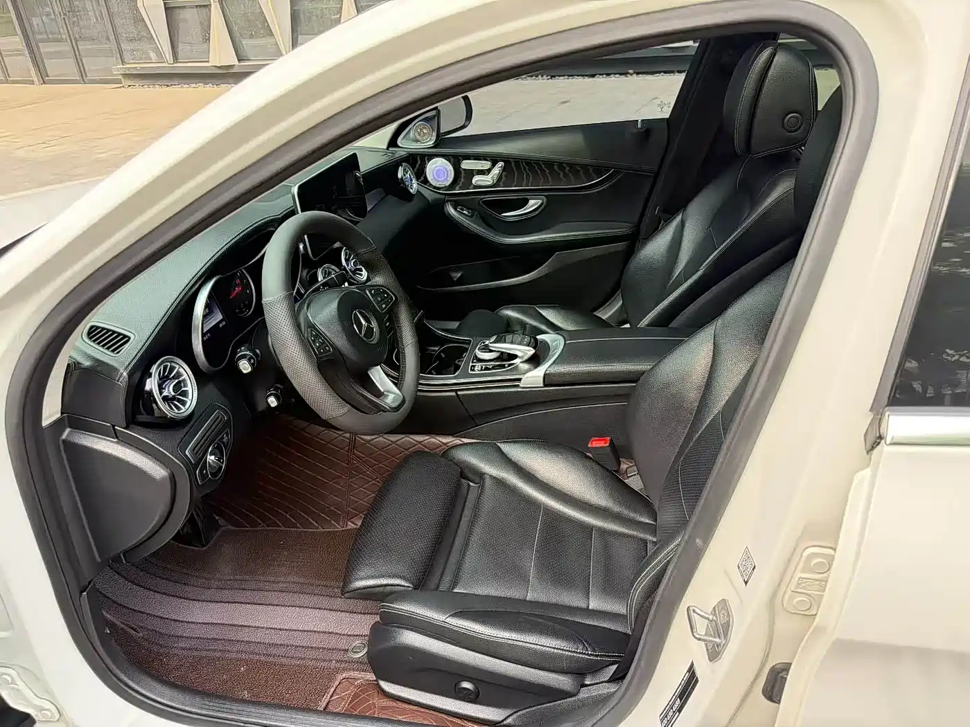 Mercedes-Benz C-Class 2017 C 200 L Sport фото 4
