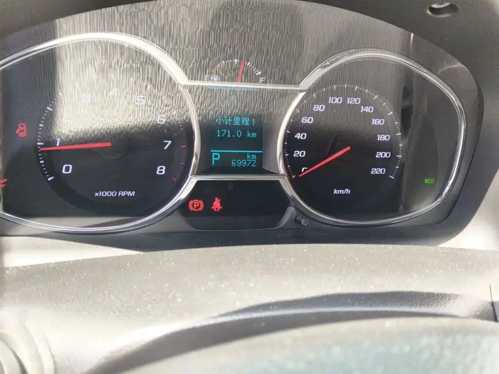 Chevrolet Captiva 2015 2.4L AWD Flagship 7-Seater фото 5