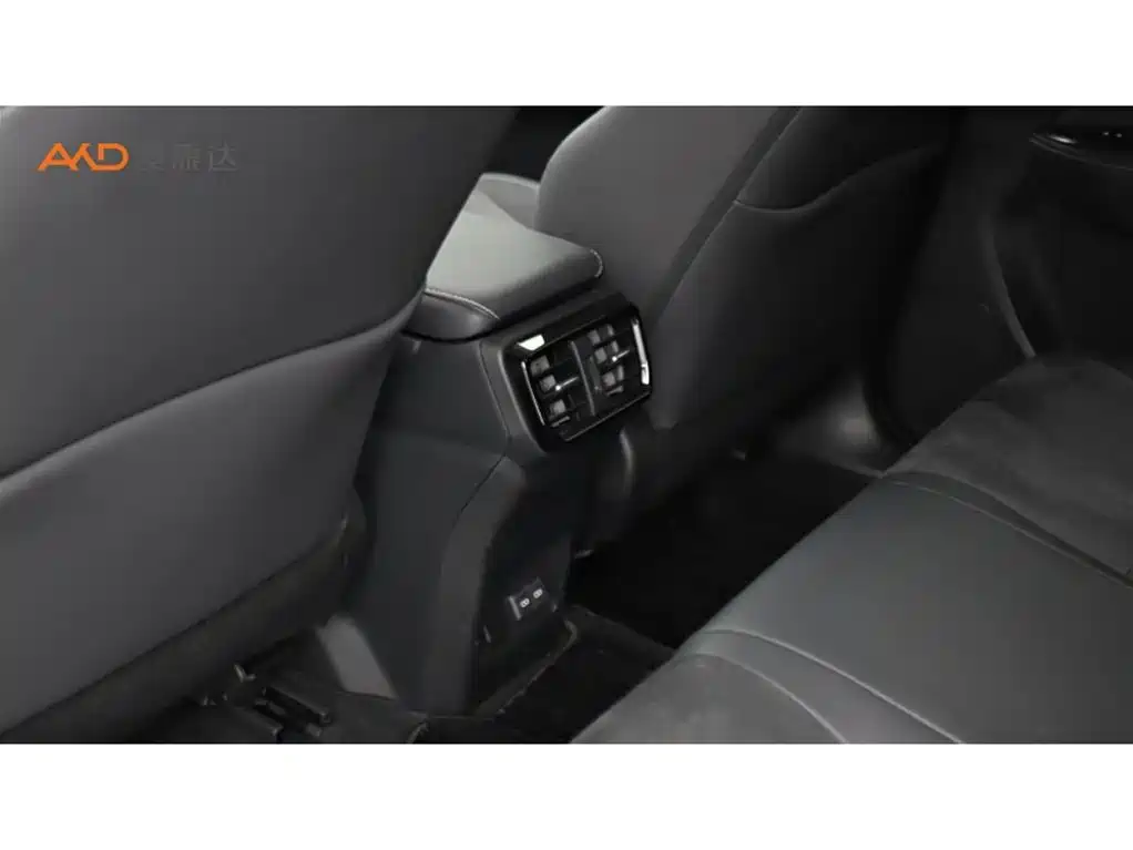 Фото 9 - Lexus NX