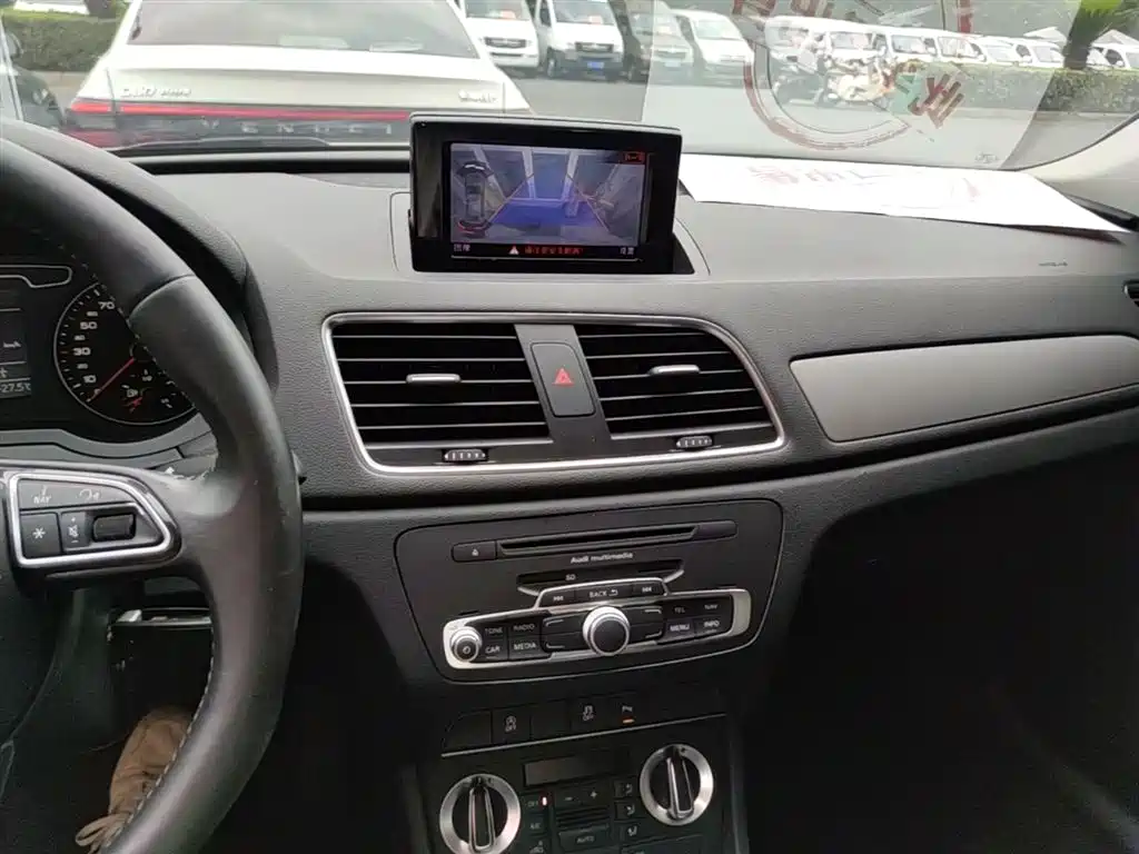 Audi Q3 2015 35 TFSI Progressive фото 13