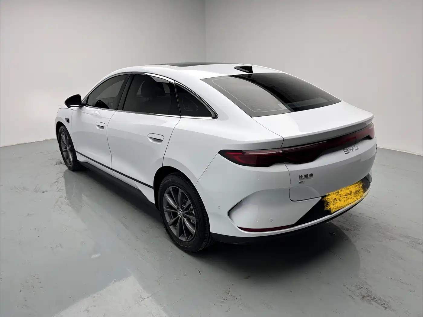 BYD Qin L 2025 EV 470KM Leading Edition фото 6