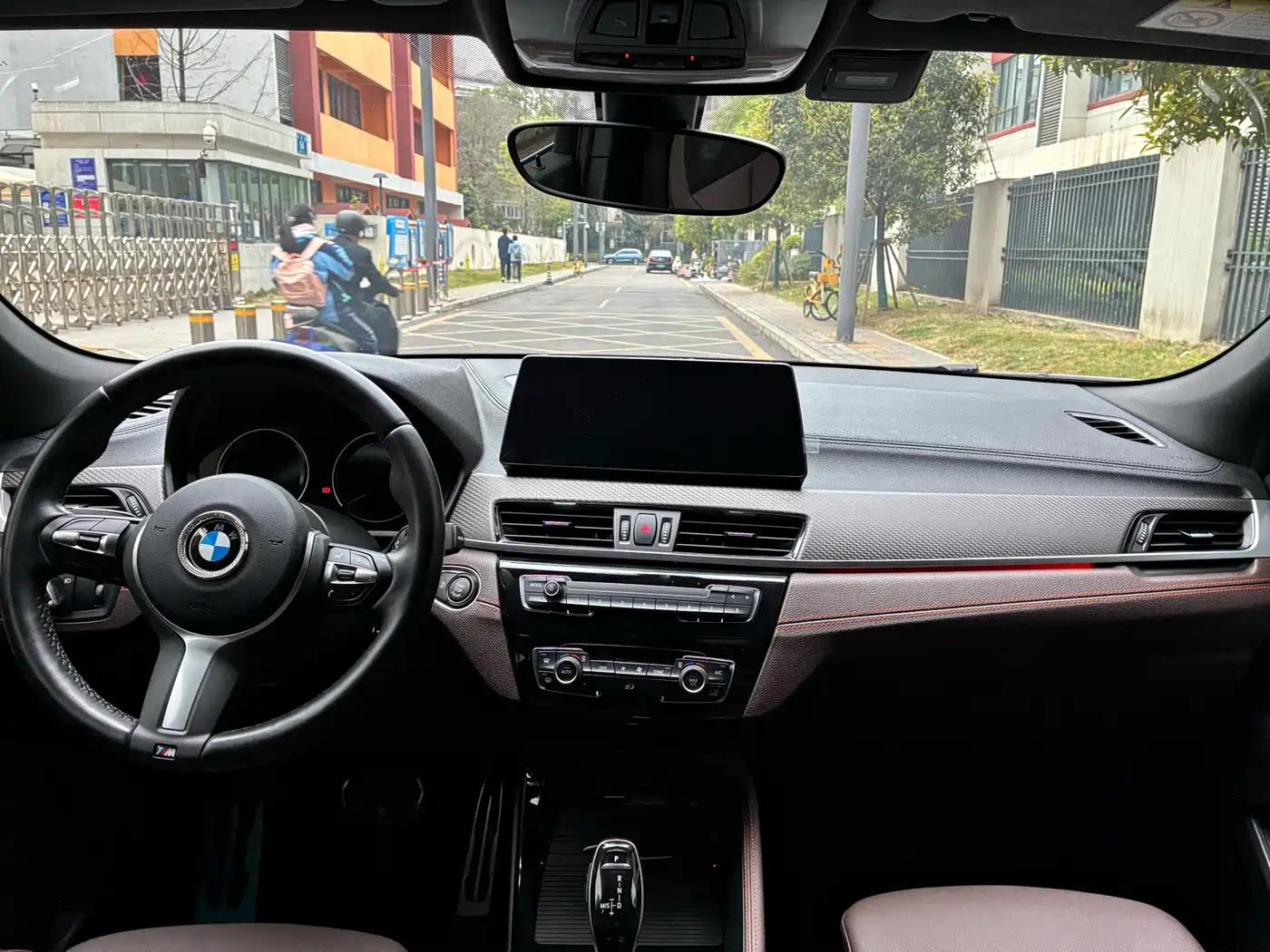 BMW X2 2021 Facelift sDrive25i Edge Edition фото 21