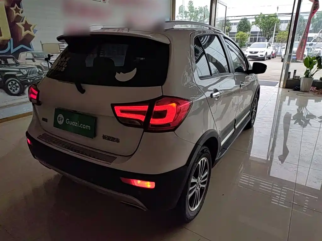 Haval H1 2015 1.5L AMT Luxury фото 7