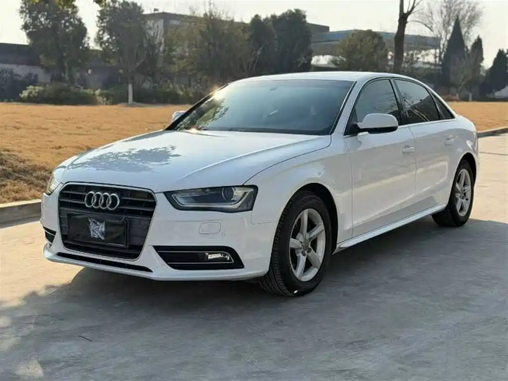 Audi A4L 2013 35 TFSI Automatic Standard фото 2