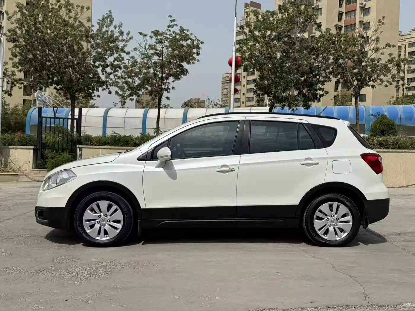 Suzuki SX4 S-Cross 2015 2015 1.6L CVT 2WD Progressive