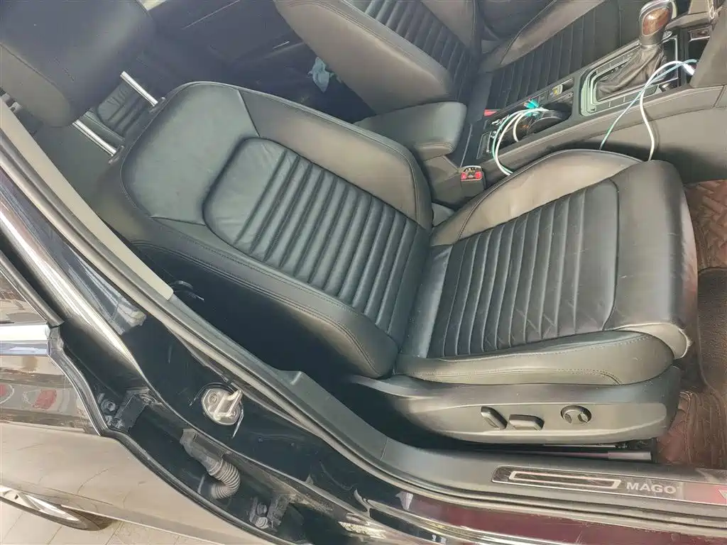 Volkswagen Magotan 2019 330TSI DSG Luxury Class China VI фото 25