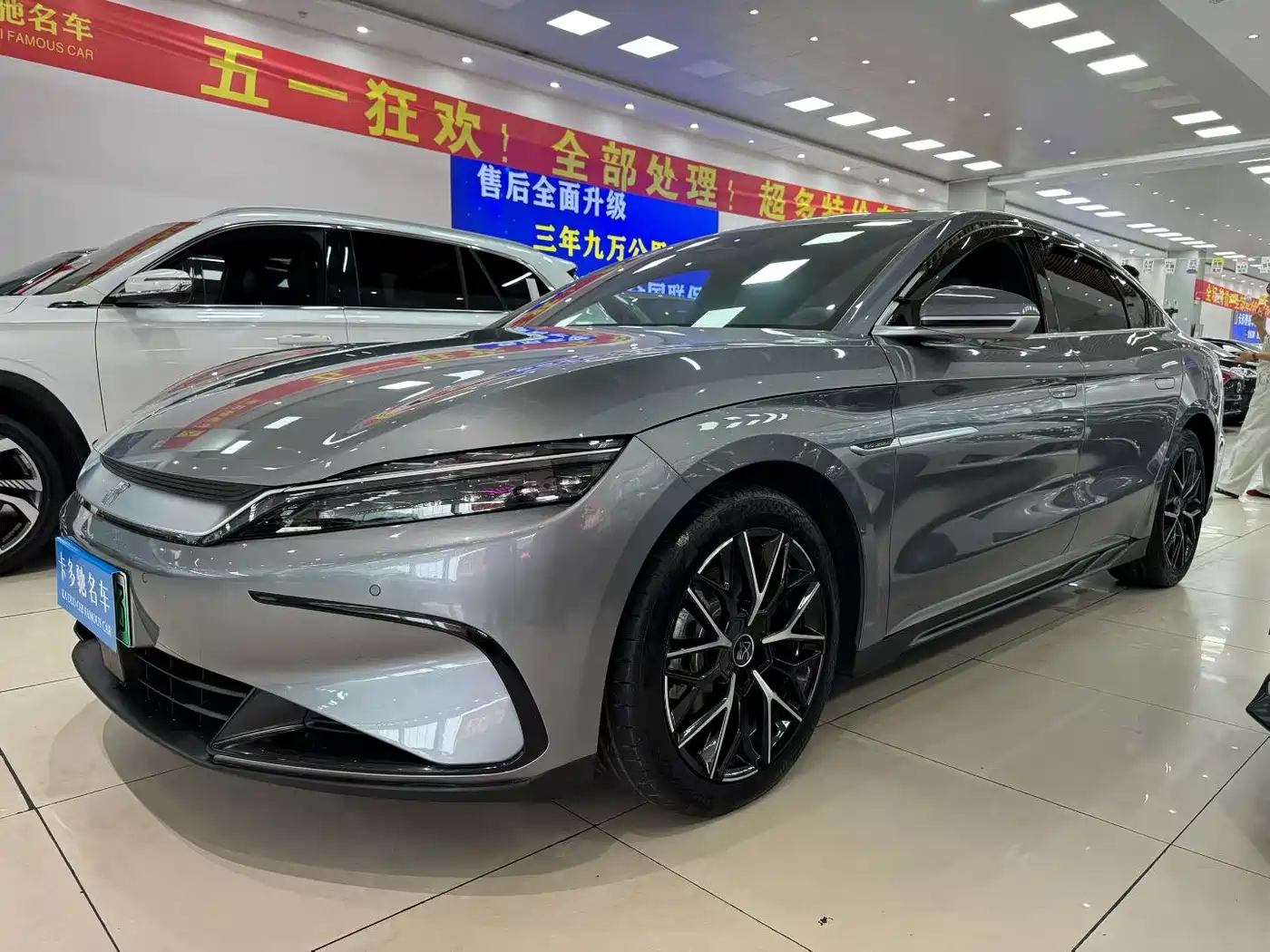 BYD Han 2024 DM-i Glory Edition 121KM Honor