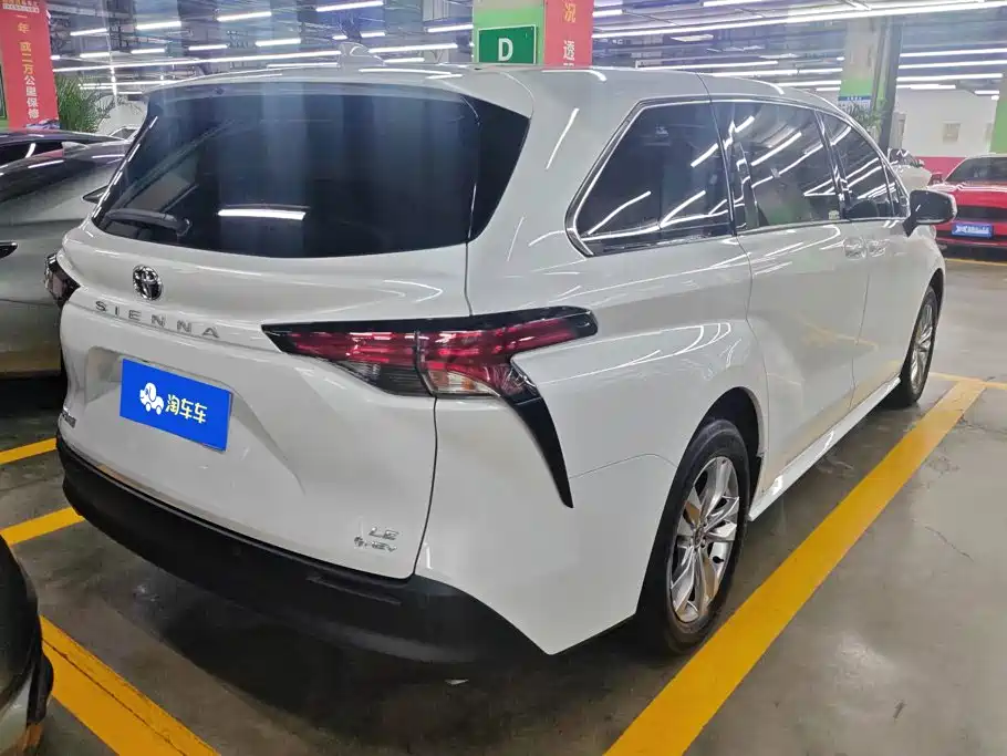 Toyota Sienna 2025 2021 2.5L Hybrid Comfort Edition