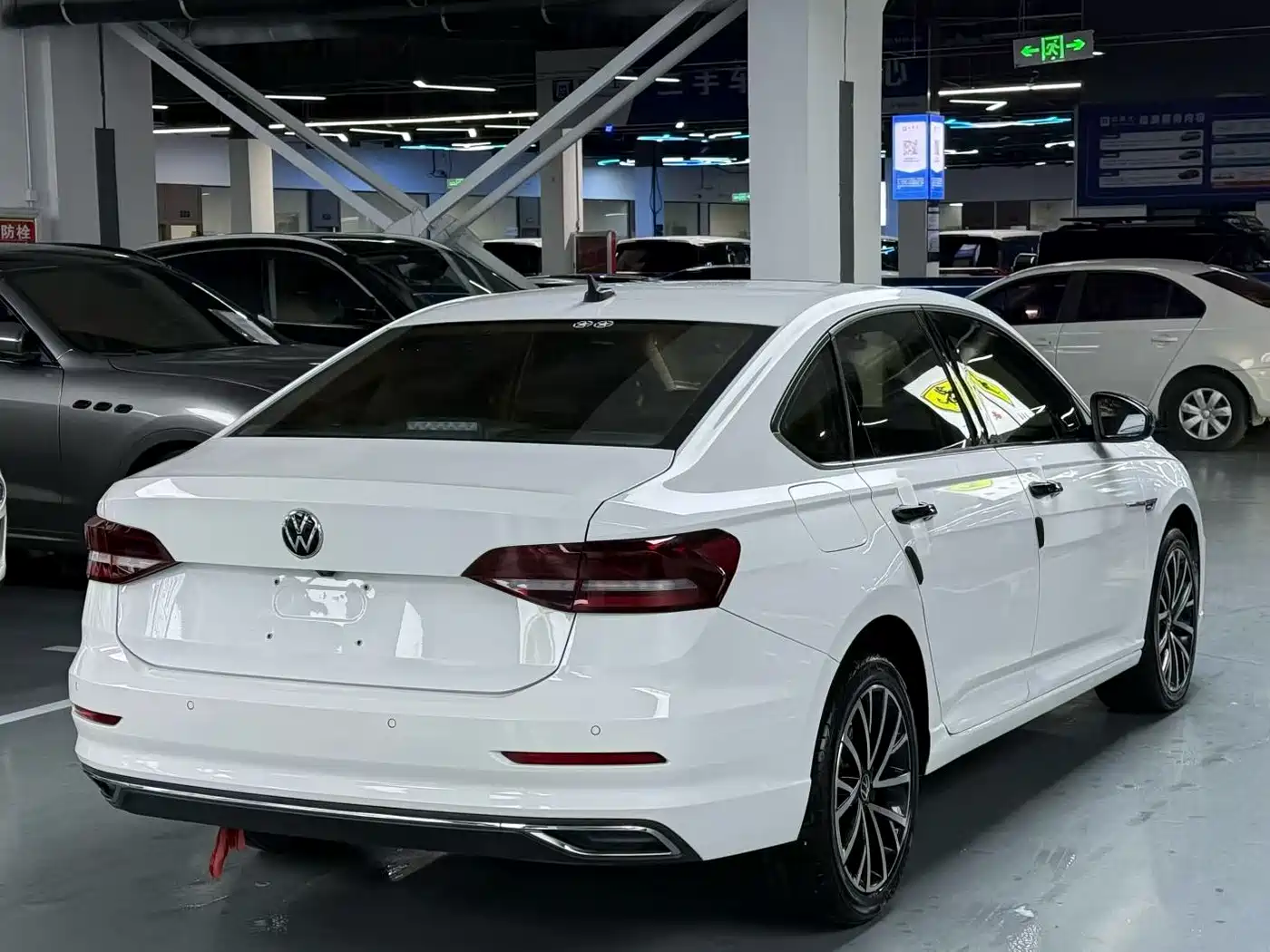 Volkswagen Lavida 2021 280TSI DSG Luxury Edition фото 9