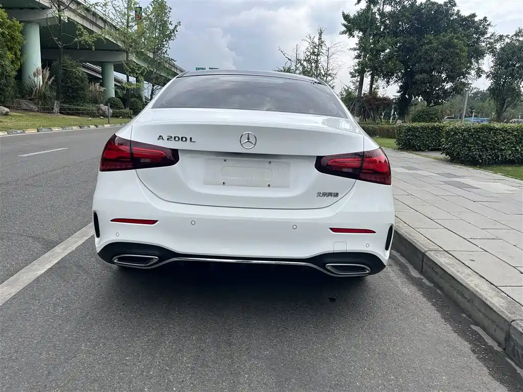 Mercedes-Benz A-Class 2023 A 200 L Fashion фото 7