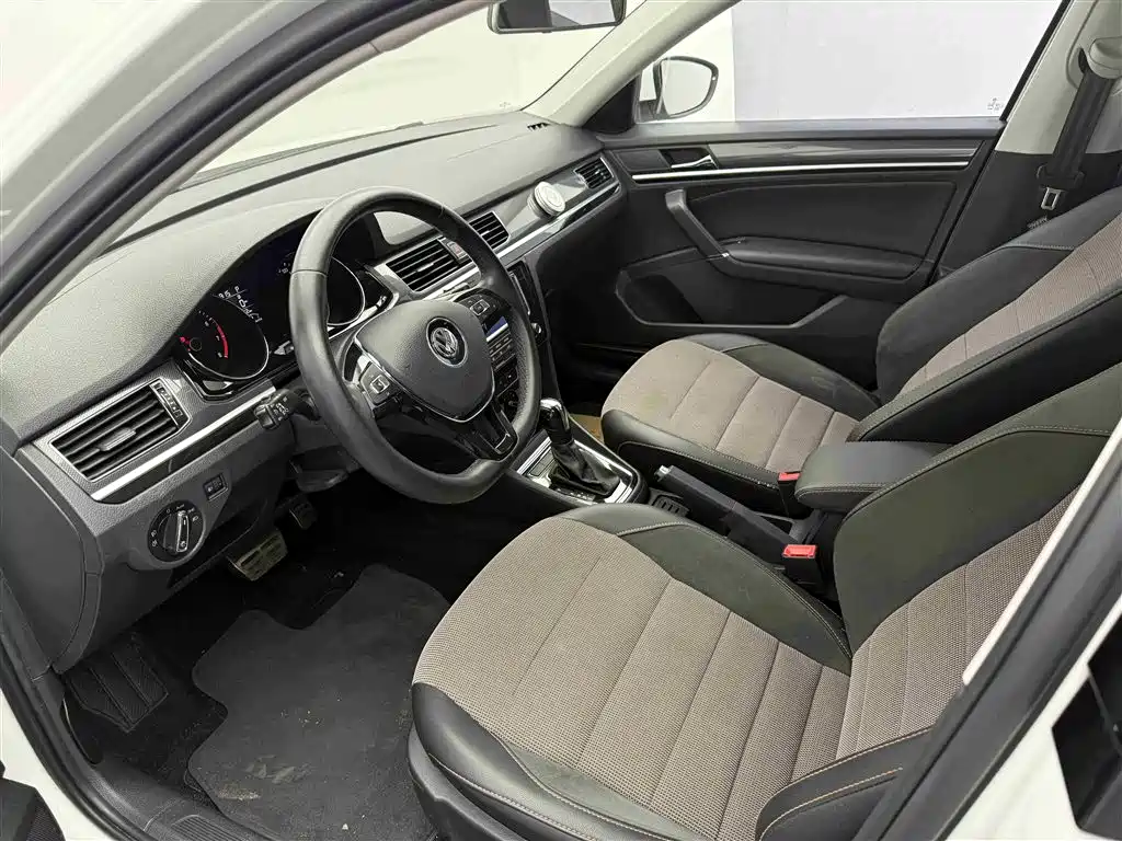 Volkswagen C-TREK 2018 1.5L Automatic Comfort фото 18