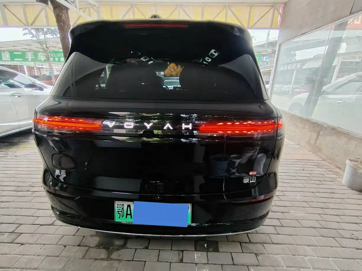 Voyah Auto VOYAH Taisan 2026 Model Base фото 8