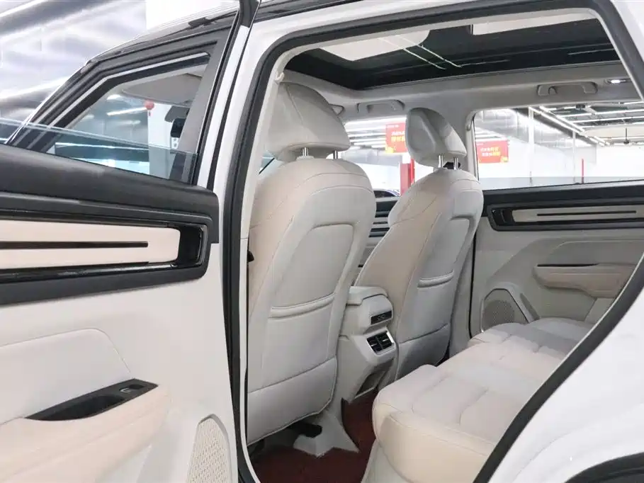 GEELY AUTOMOBILE GEELY ICON