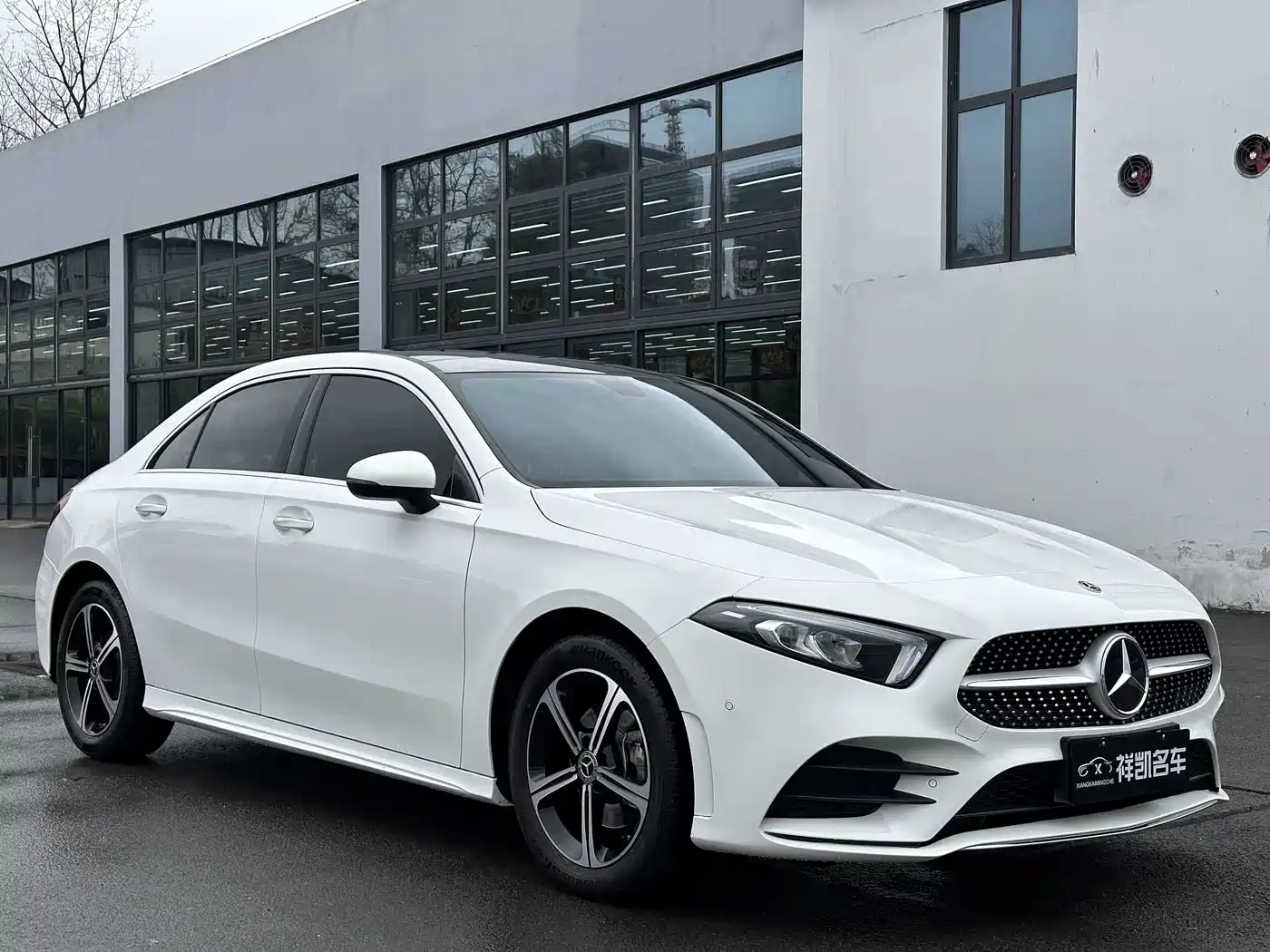 Mercedes-Benz A-Class 2024 A 200 L Fashion Edition фото 3