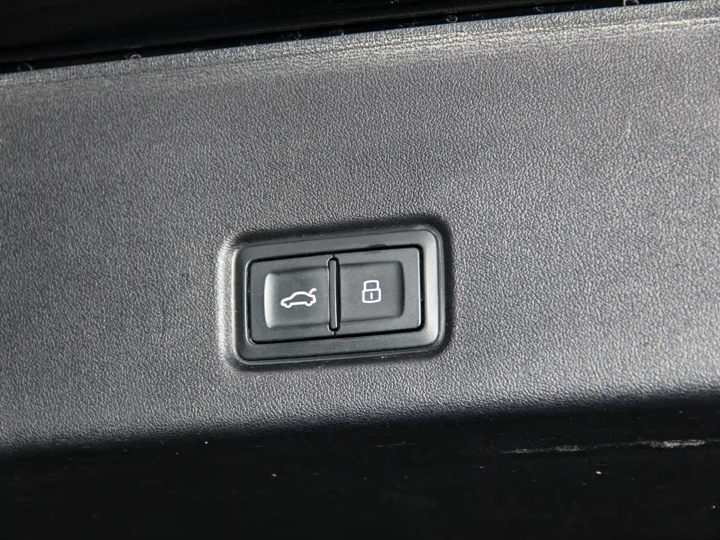 Audi Q6 2024 40 TFSI quattro Cloud View Yulin Package 7-seater фото 40