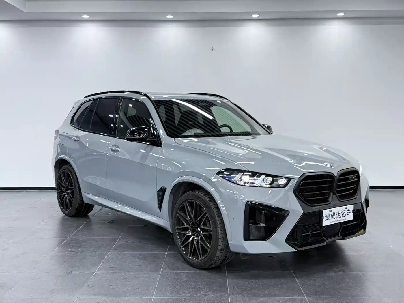 BMW X5 M 2023 Model X5 M Thunder Edition фото 3