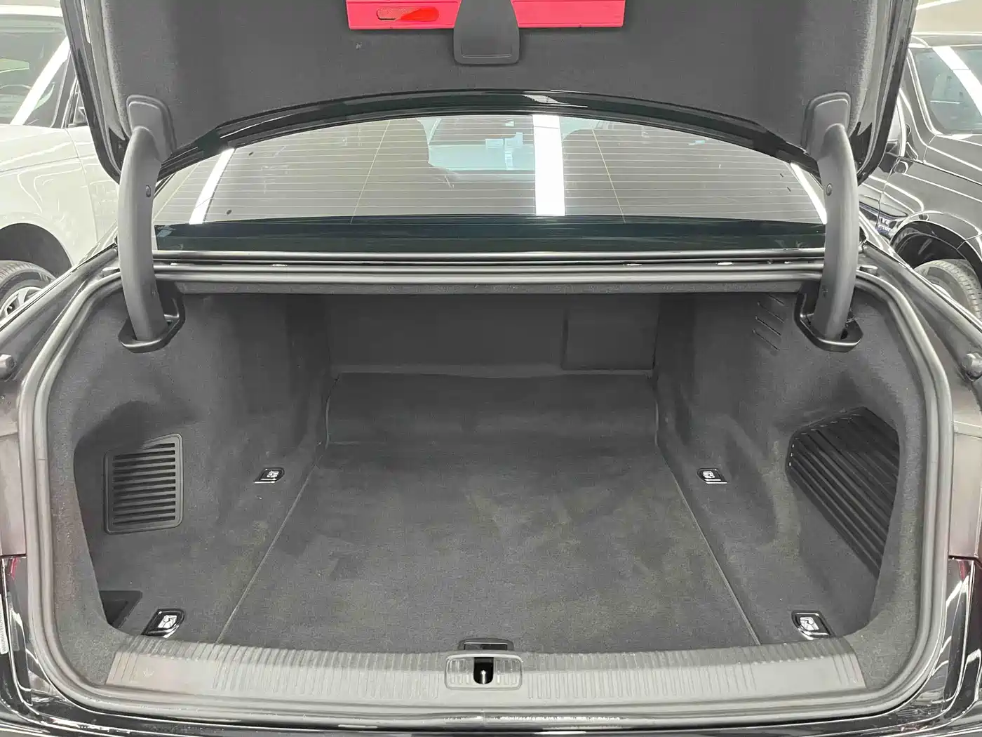 Audi A8 2019 Facelift Plus A8L 50 TFSI quattro Comfort фото 22