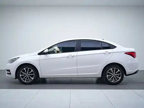 CHERY ARRIZO 5