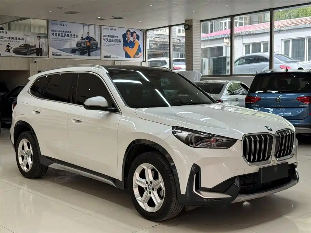 BMW X1 2023 sDrive20Li X Design Package фото 3