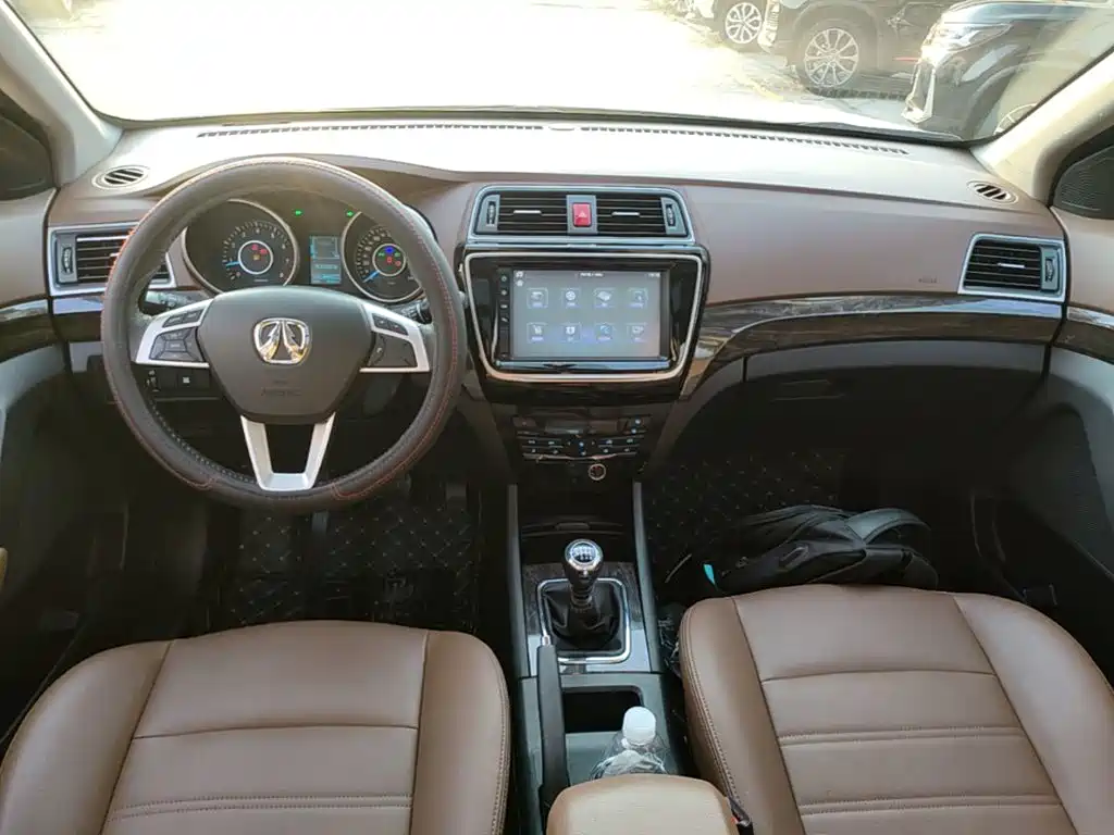 BAIC Weiwang S50 2018 2016 1.5T Manual Huandong Prestige