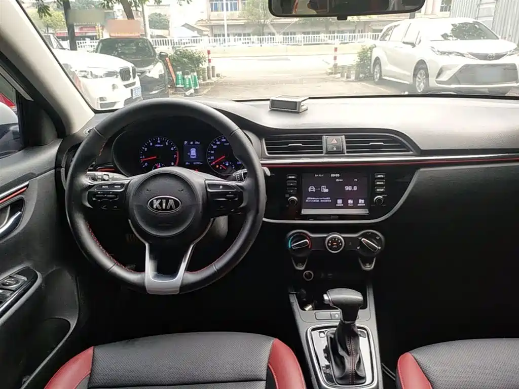 Kia KX CROSS 2018 1.6L Automatic Smart Sunroof Edition фото 10