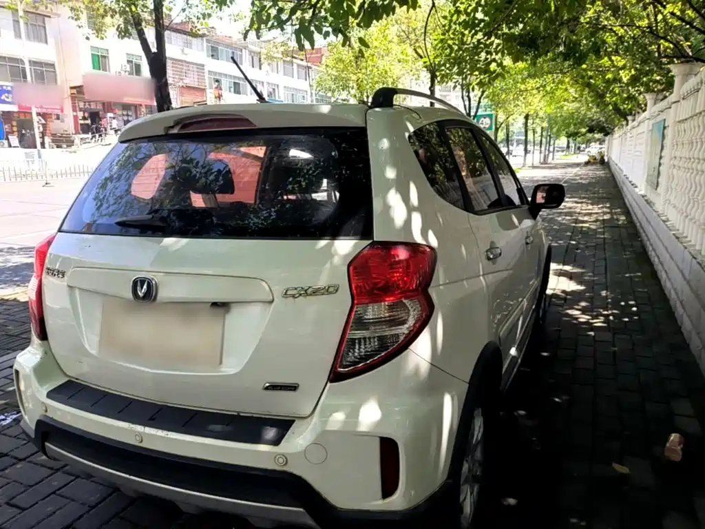 Changan CX20 2016 2014 1.4L Manual Sunroof Navigation Edition China V