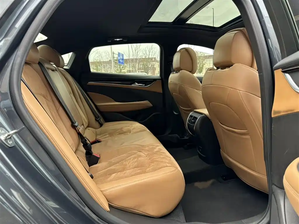 Buick LaCrosse 2019 28T Premium Model фото 15