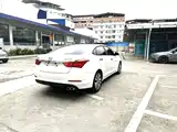 Photo 6 - Hyundai Mistra
