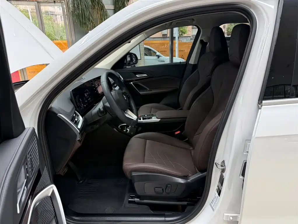 BMW X1 2023 sDrive20Li X Design Package фото 16