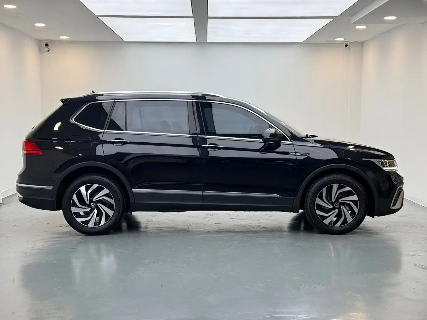 Volkswagen Tiguan L 2024 330TSI Automatic 2WD Intelligent Enjoyment Edition фото 7